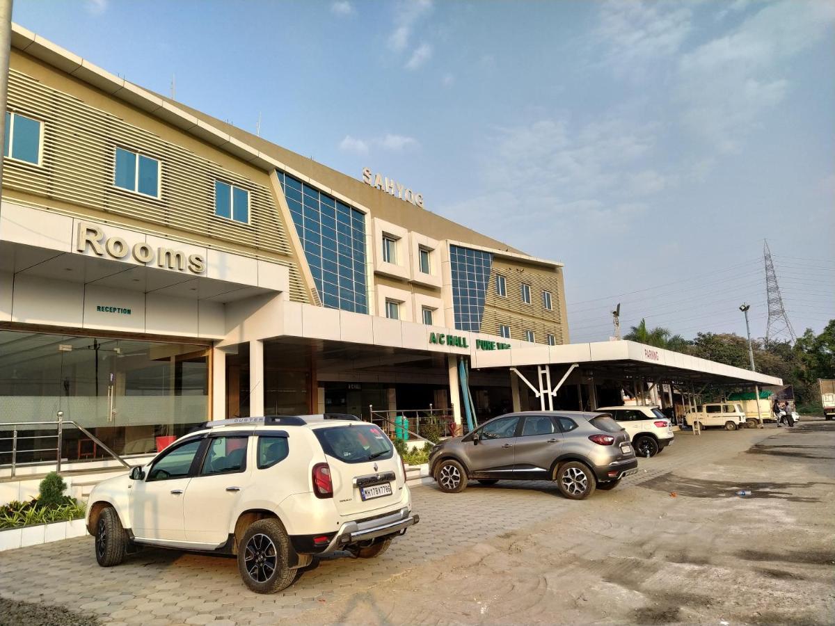 Hotel Sahyog & Rooms Surat Luaran gambar